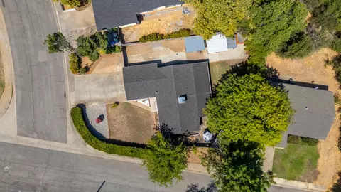 View/Area - 3697 Alma Ave, Redding, CA 96002 photo 2 of 4
