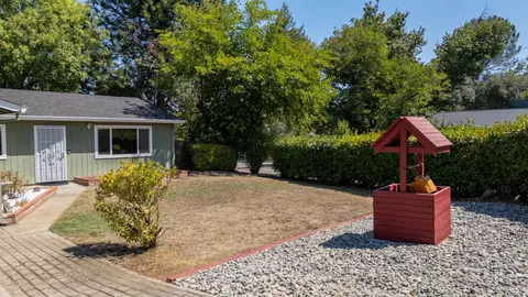 Exterior - 3697 Alma Ave, Redding, CA 96002 photo 14 of 15