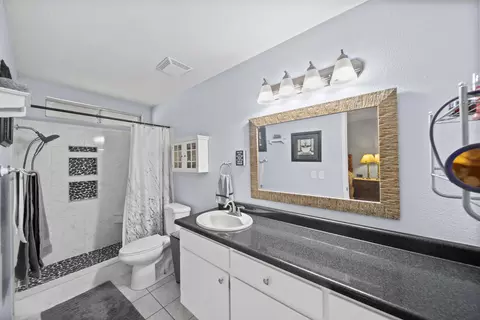Bath - 3697 Alma Ave, Redding, CA 96002 photo 1 of 3