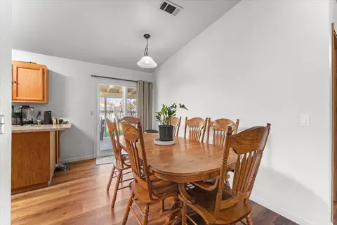 Dining - 3538 Dune St, Redding, CA 96002 photo 1 of 1