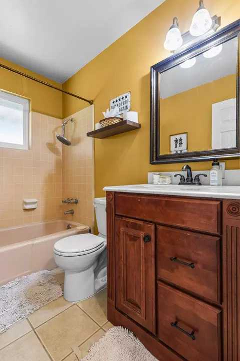 Bath - 22275 Brent Rd, Red Bluff, CA 96080 photo 2 of 2