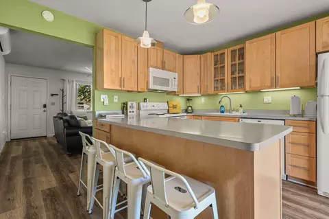 Kitchen - 22275 Brent Rd, Red Bluff, CA 96080 photo 2 of 4