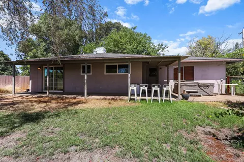Exterior - 22275 Brent Rd, Red Bluff, CA 96080 photo 5 of 18