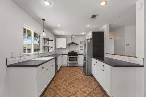 Kitchen - 620 Dee Ct, Redding, CA 96002 photo 1 of 2