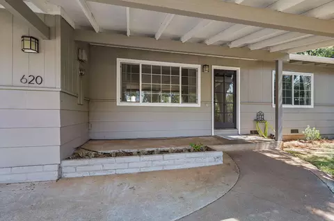 Exterior - 620 Dee Ct, Redding, CA 96002 photo 8 of 9
