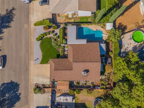 View/Area - 6849 Creekside St, Redding, CA 96001 photo 4 of 7