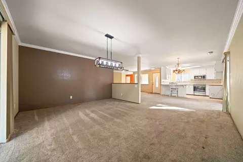 Living - 6849 Creekside St, Redding, CA 96001 photo 4 of 5
