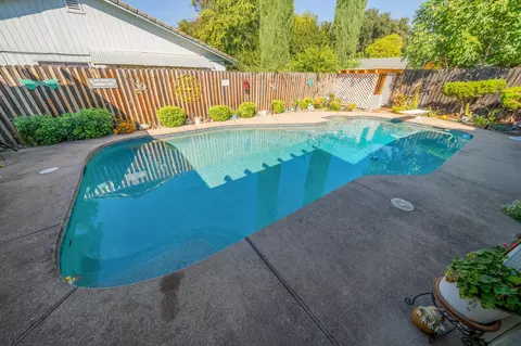 Exterior - 6849 Creekside St, Redding, CA 96001 photo 5 of 17