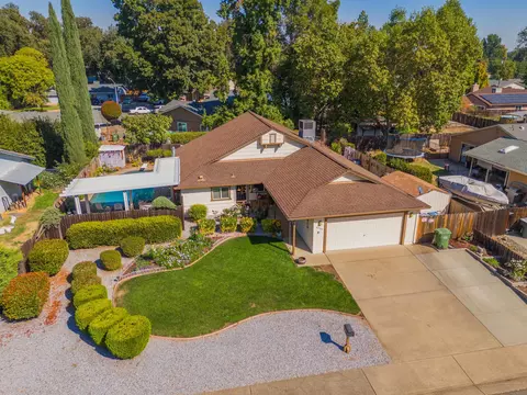 View/Area - 6849 Creekside St, Redding, CA 96001 photo 1 of 7