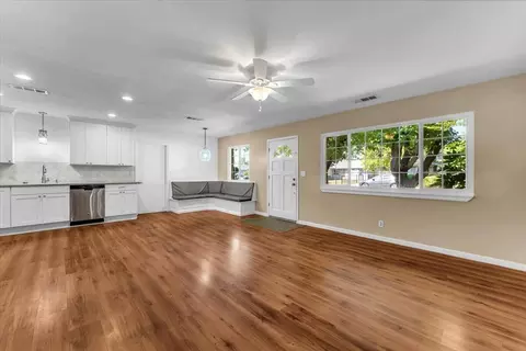 Living - 3533 Capricorn Way, Redding, CA 96002 photo 2 of 3