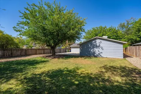 Exterior - 3533 Capricorn Way, Redding, CA 96002 photo 4 of 9