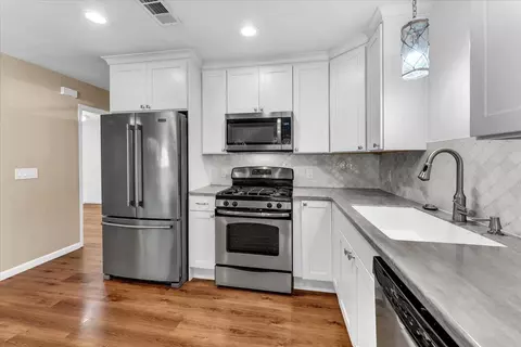 Kitchen - 3533 Capricorn Way, Redding, CA 96002 photo 2 of 4