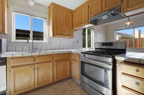 567 Shell Dr, Redding, CA 96003 photo 7