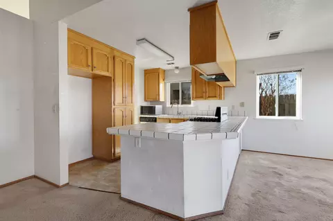 567 Shell Dr, Redding, CA 96003 photo 8