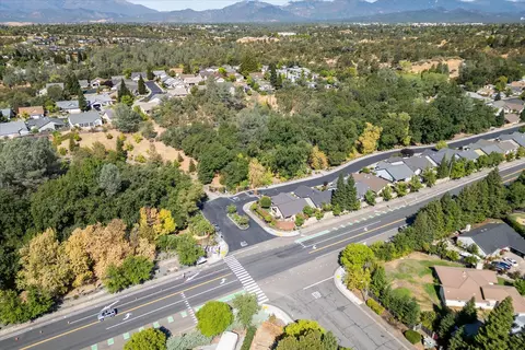 View/Area - 693 Yolla Bolly Trl, Redding, CA 96003 photo 3 of 5
