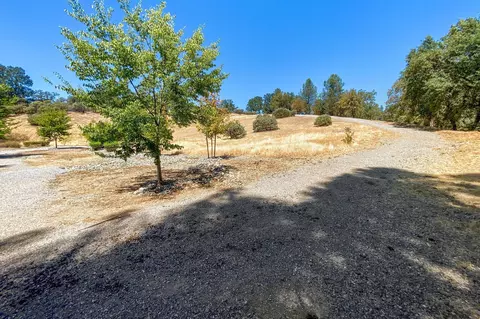 Exterior - 693 Yolla Bolly Trl, Redding, CA 96003 photo 9 of 11
