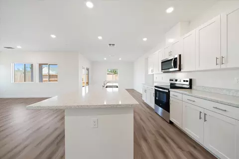 Kitchen - 5545 Feathers Ave, Redding, CA 96002 photo 3 of 4