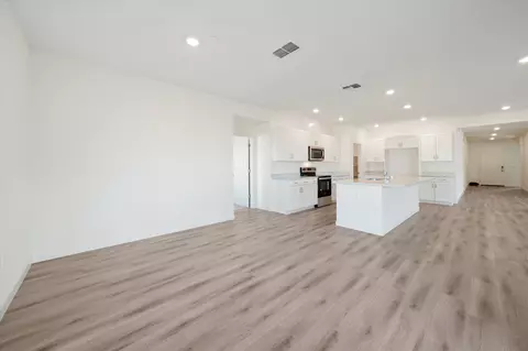 Living - 5545 Feathers Ave, Redding, CA 96002 photo 6 of 9