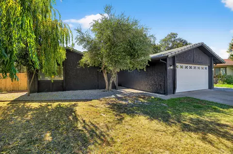 Exterior - 2696 Cecilia Ct, Redding, CA 96002 photo 2 of 8