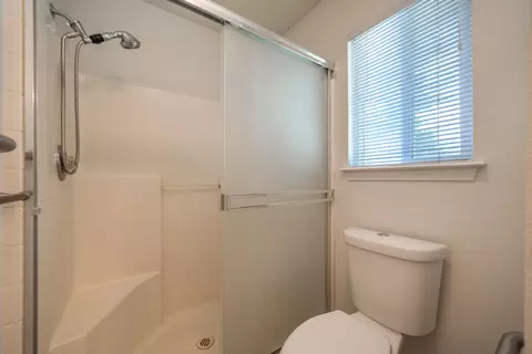 1302 Madewood Ln, Redding, CA 96002 photo 17