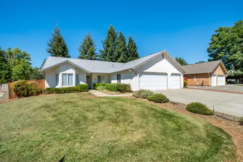 1302 Madewood Ln, Redding, CA 96002 photo 2
