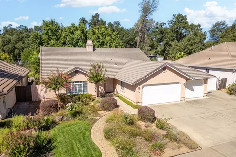 5566 Indianwood Dr, Redding, CA 96001