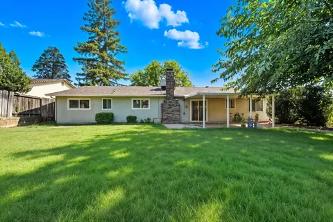 Exterior - 1312 Dominion Dr, Redding, CA 96002 photo 15 of 18