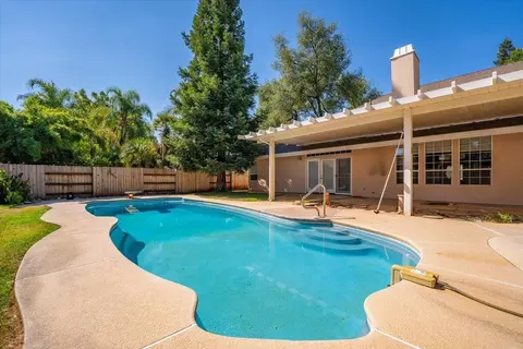 Exterior - 2571 Eastbrook Dr, Redding, CA 96002 photo 12 of 24