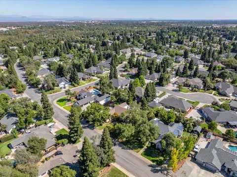View/Area - 2571 Eastbrook Dr, Redding, CA 96002 photo 4 of 6
