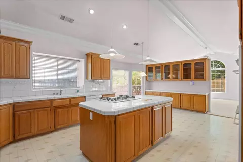 Kitchen - 2571 Eastbrook Dr, Redding, CA 96002 photo 6 of 6
