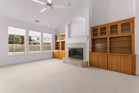 Living - 2571 Eastbrook Dr, Redding, CA 96002 photo 3 of 6
