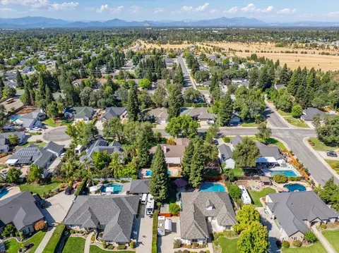 View/Area - 2571 Eastbrook Dr, Redding, CA 96002 photo 6 of 6