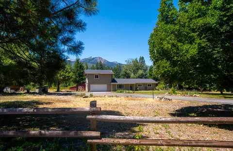 4135 Hummingbird Way, Mount Shasta, CA 96067