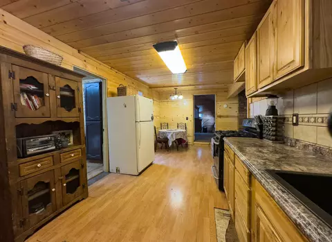 15888 Phillips Rd, Oak Run, CA 96069 photo 10