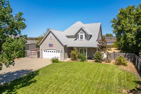 20472 Robinson Glen Dr, Cottonwood, CA 96022