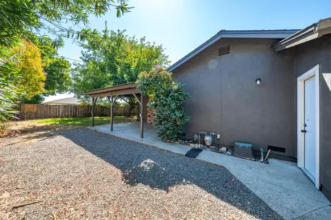 Exterior - 6685 Southgate Dr, Redding, CA 96001 photo 13 of 25