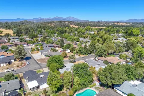 View/Area - 6685 Southgate Dr, Redding, CA 96001 photo 7 of 10
