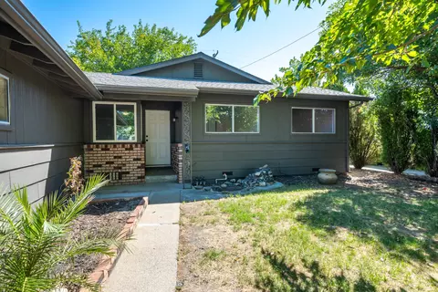 Exterior - 6685 Southgate Dr, Redding, CA 96001 photo 3 of 25