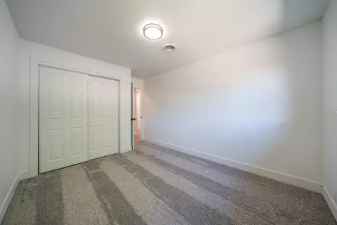 Bedroom - 6685 Southgate Dr, Redding, CA 96001 photo 2 of 7
