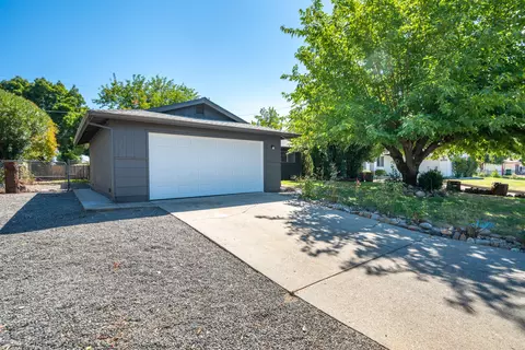 Exterior - 6685 Southgate Dr, Redding, CA 96001 photo 21 of 25