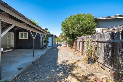 Exterior - 6685 Southgate Dr, Redding, CA 96001 photo 15 of 25