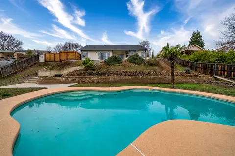 2830 Highland Bluffs Dr, Red Bluff, CA 96080 photo 2