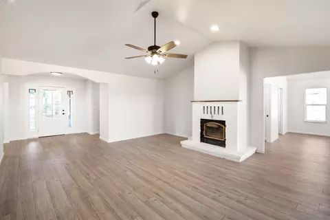 Living - 13360 Oak Run Rd, Oak Run, CA 96069 photo 2 of 3