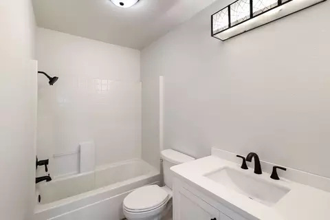 Bath - 13360 Oak Run Rd, Oak Run, CA 96069 photo 2 of 2