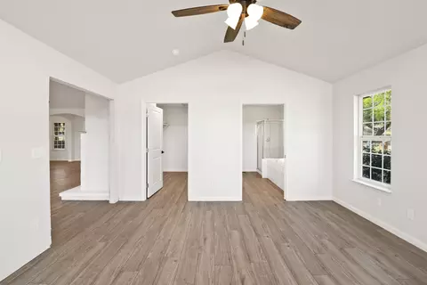 Entry Way - 13360 Oak Run Rd, Oak Run, CA 96069 photo 2 of 2