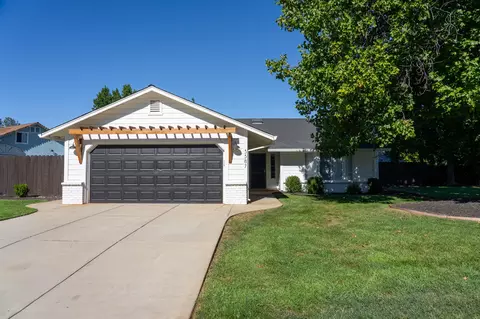 3387 Bridger Dr, Redding, CA 96002
