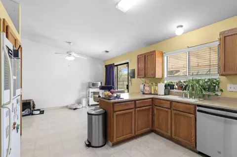 Kitchen - 1637 Lacey Ln, Redding, CA 96003 photo 1 of 2