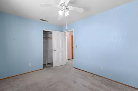 Bedroom - 1637 Lacey Ln, Redding, CA 96003 photo 2 of 6