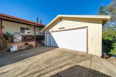 836 August Way, Redding, CA 96003 photo 31