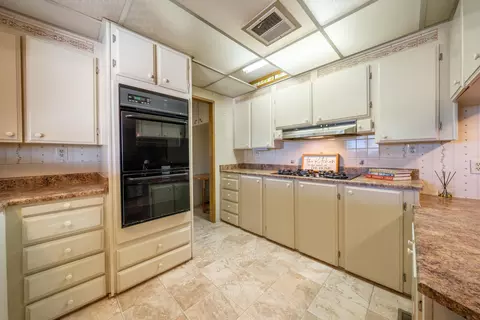 836 August Way, Redding, CA 96003 photo 13